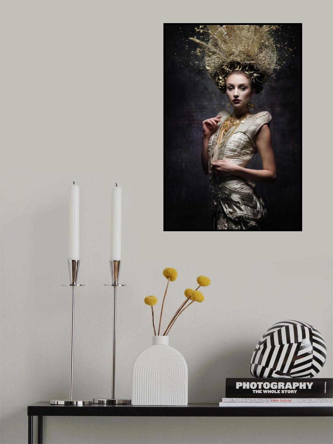 The priestess Poster och Canvastavla