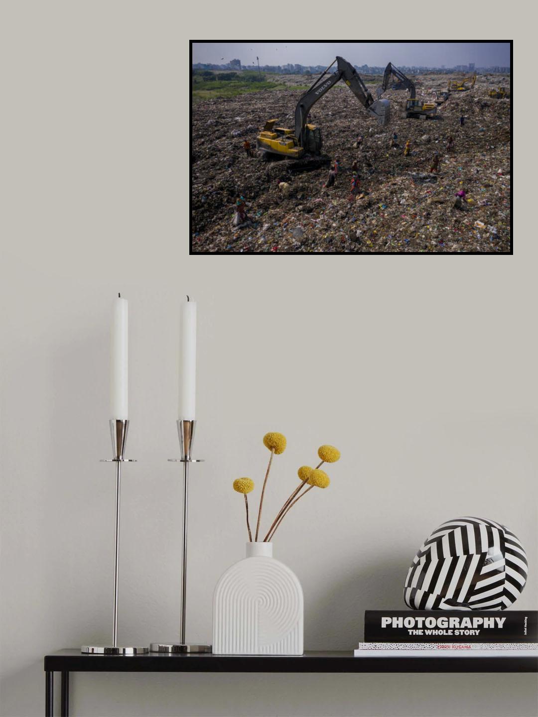 Life in waste garbage Poster och Canvastavla