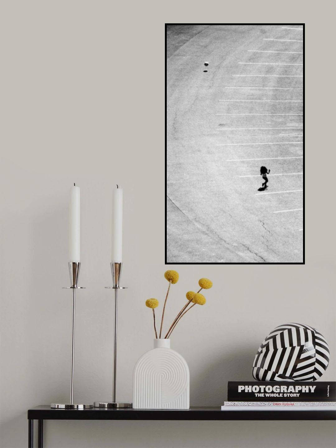 The girl and her ball Poster och Canvastavla