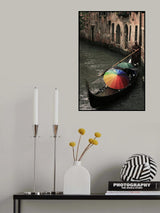 In the rain Poster och Canvastavla