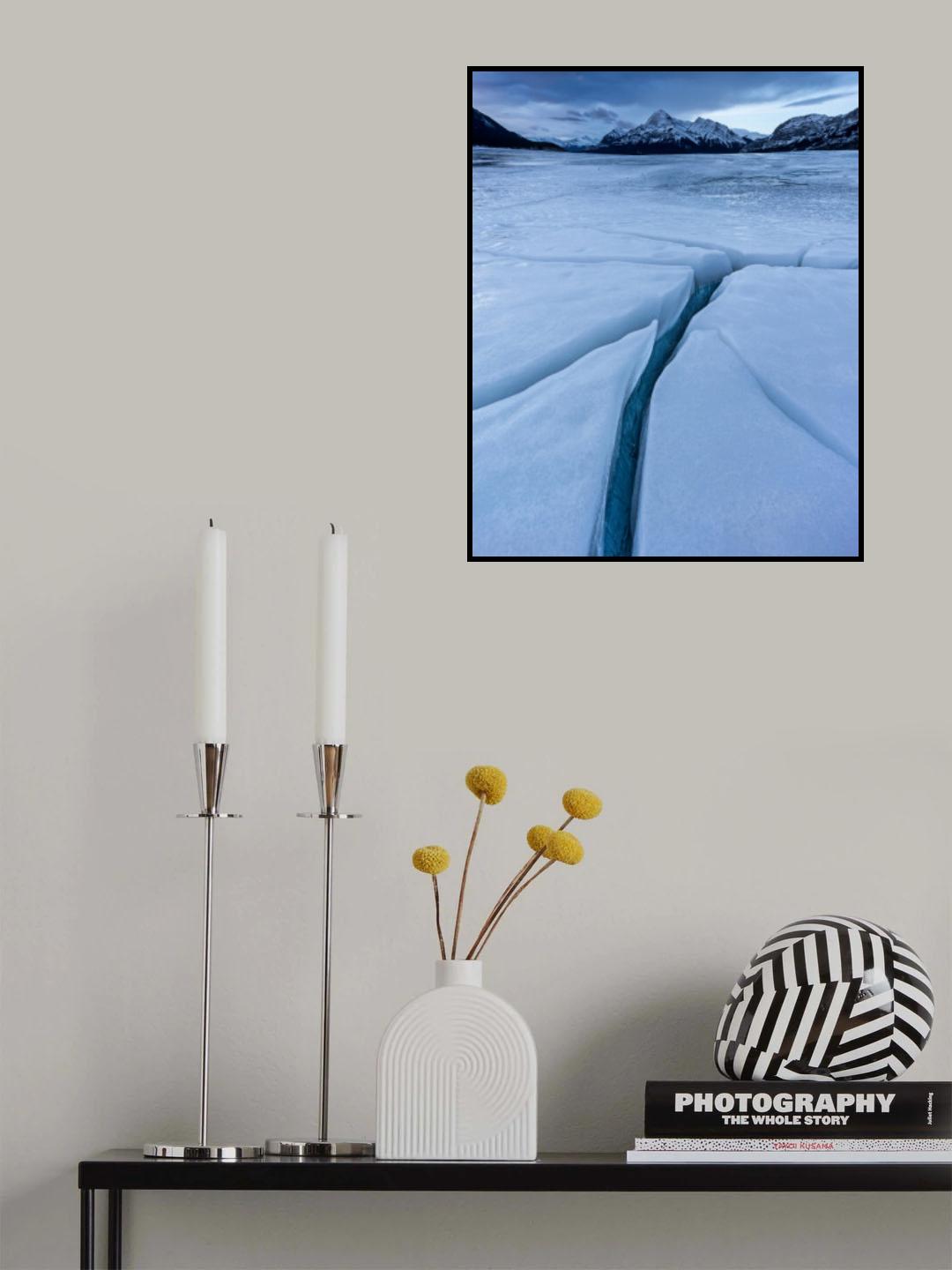 Frozen lake crevice Poster och Canvastavla