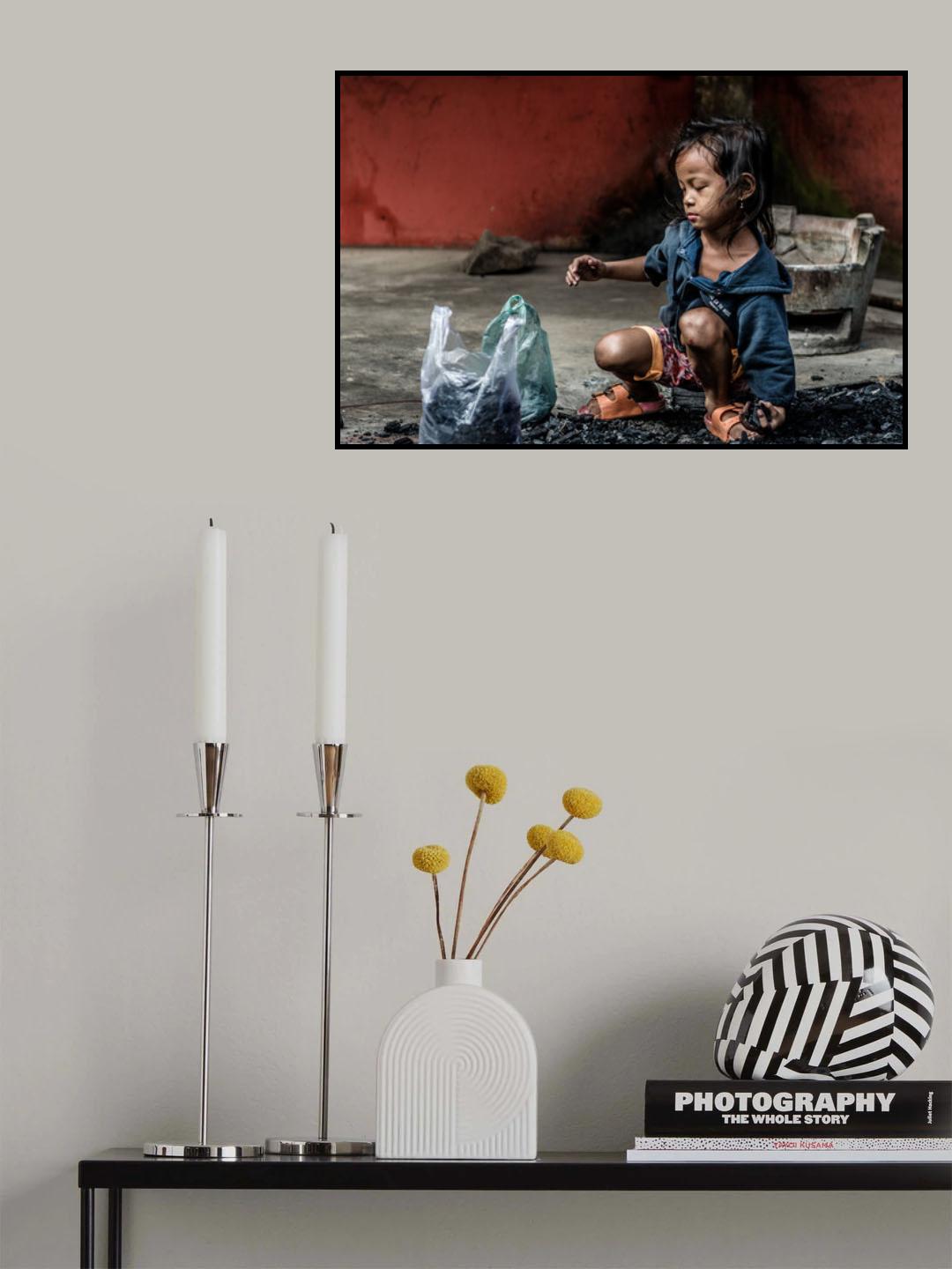 girl with charcol Poster och Canvastavla