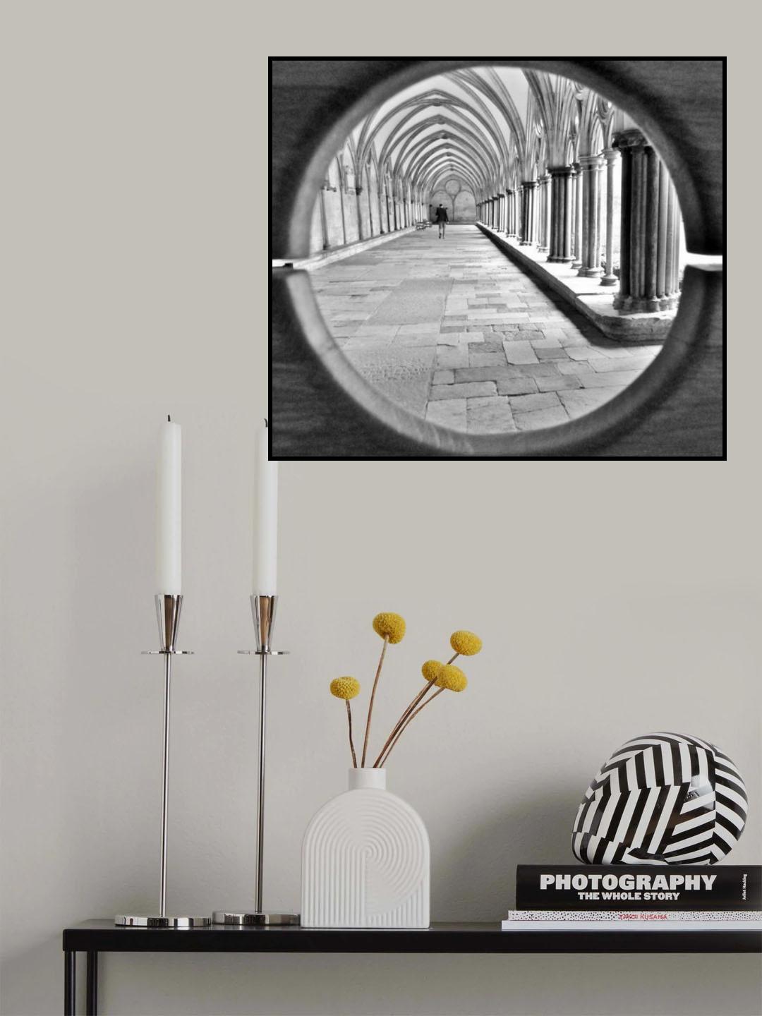 In The Cloisters At Salisbury Cathedral. Poster och Canvastavla