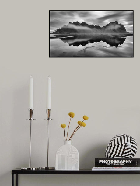 Monochrome Majesty Poster och Canvastavla