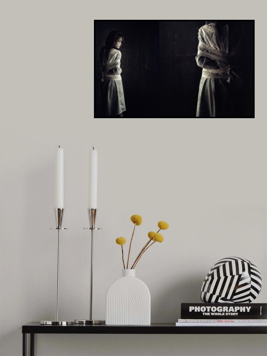 .:: Under Quarantine ::. Poster och Canvastavla