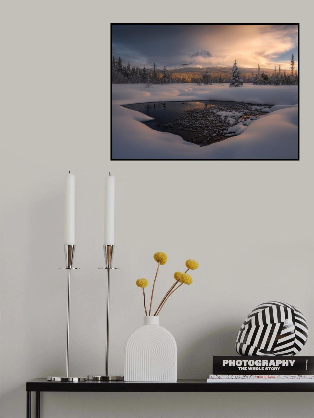 A Chill in the Air Poster och Canvastavla
