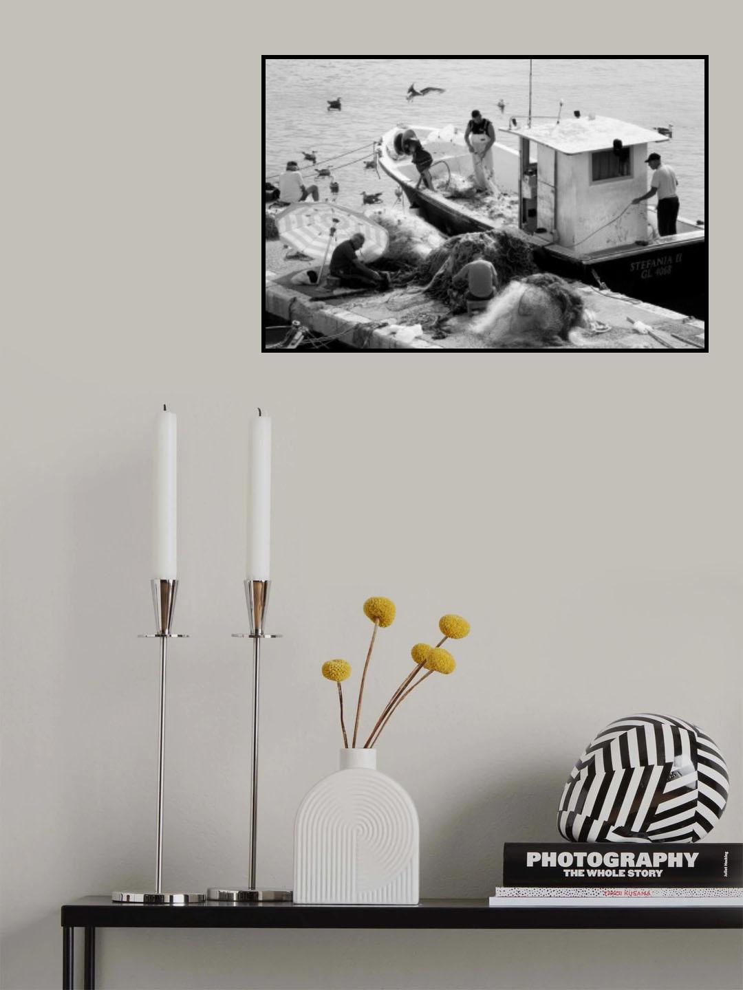 Fishermen and seagulls Poster och Canvastavla