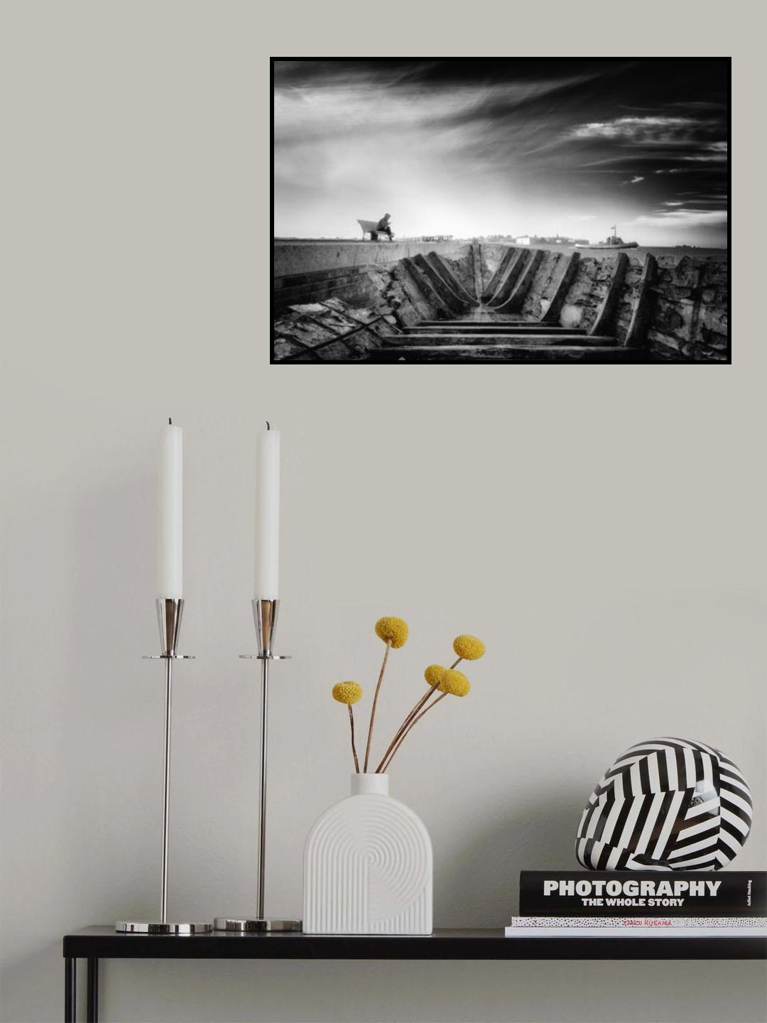 Alone Poster och Canvastavla