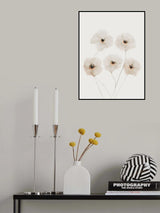 Beige Delicate Flowers Poster och Canvastavla