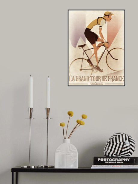Vintage Style Tour De France Cyclist On a Bike With French Flagjpg Poster och Canvastavla