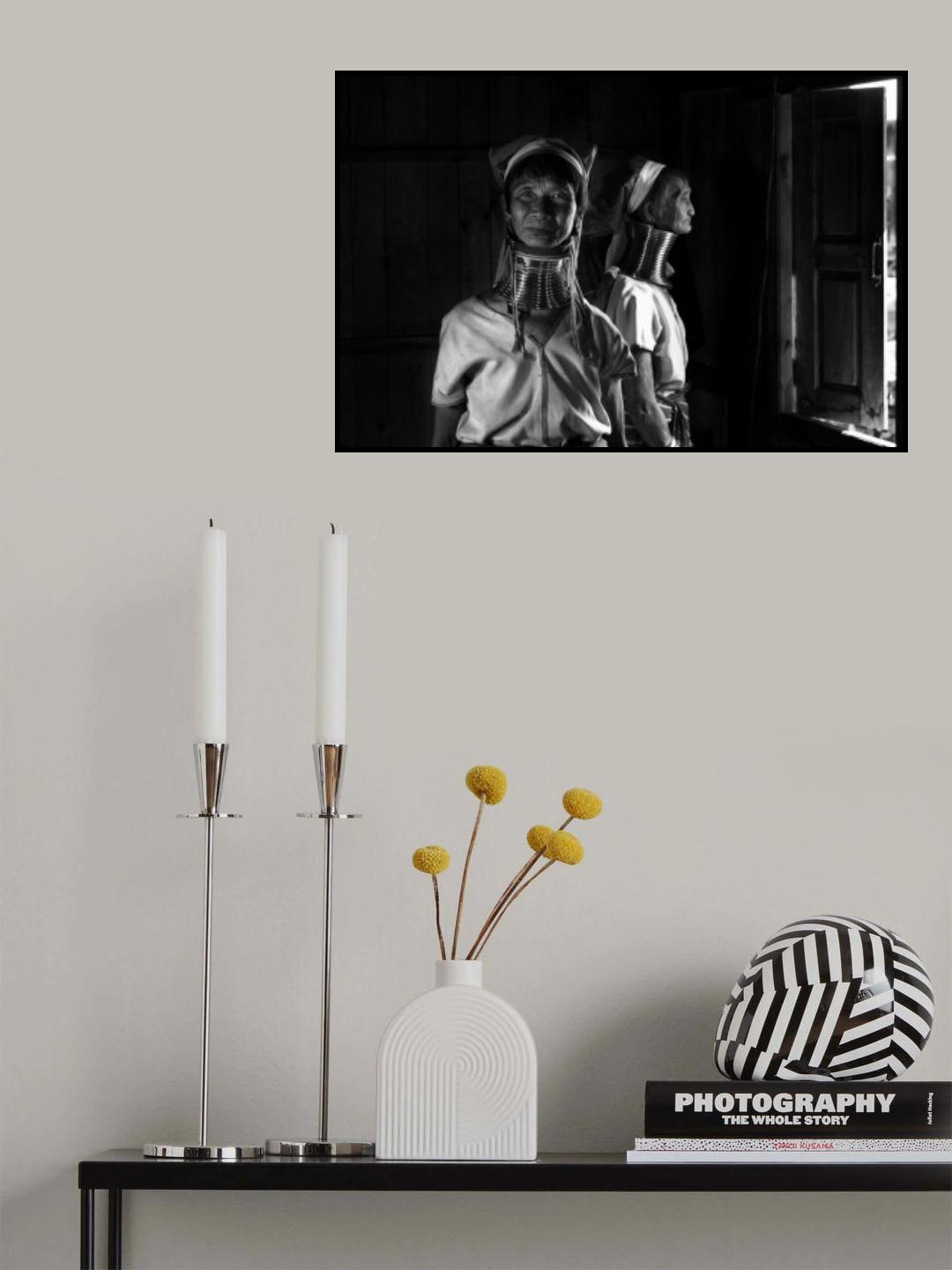Elderly Padaung sisters Poster och Canvastavla