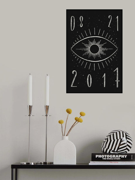 Total Eclipse Dark Poster och Canvastavla