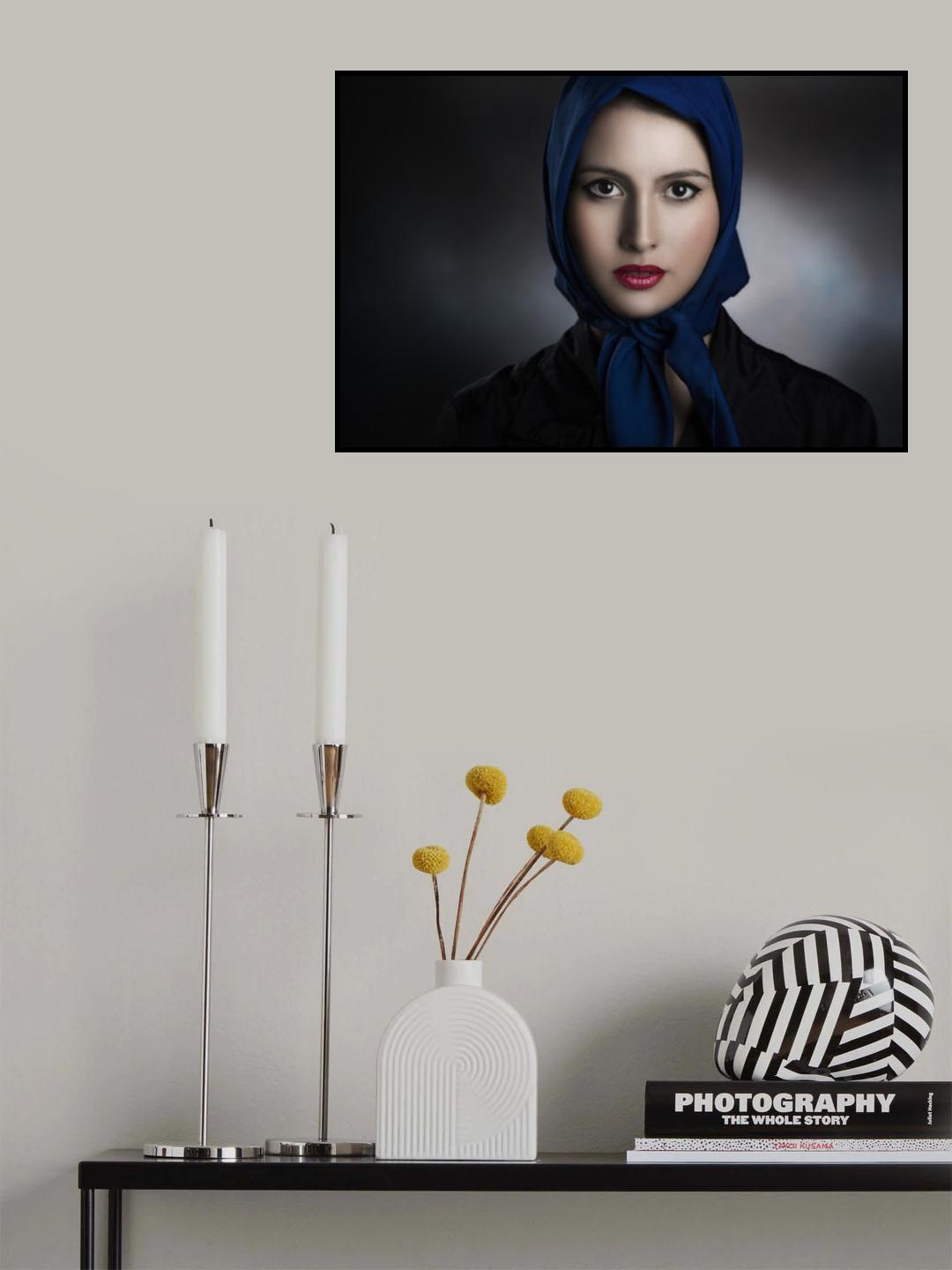 The girl with the blue scarf Poster och Canvastavla
