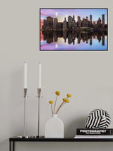 Reflections of a sleepless city Poster och Canvastavla