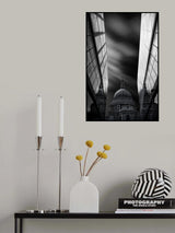 The St Paul's Cathedral in Reflection Poster och Canvastavla