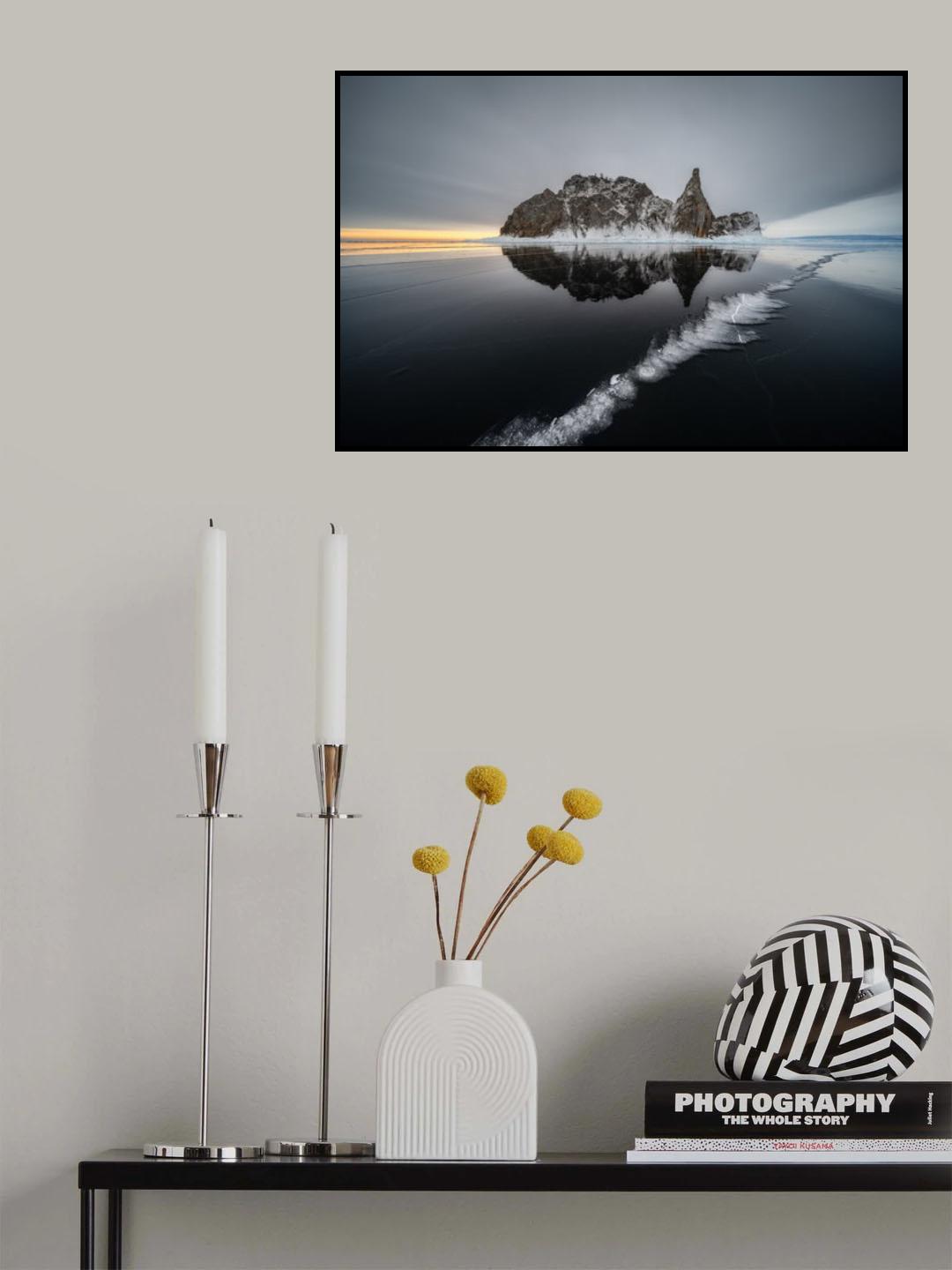 Broken mirror Poster och Canvastavla