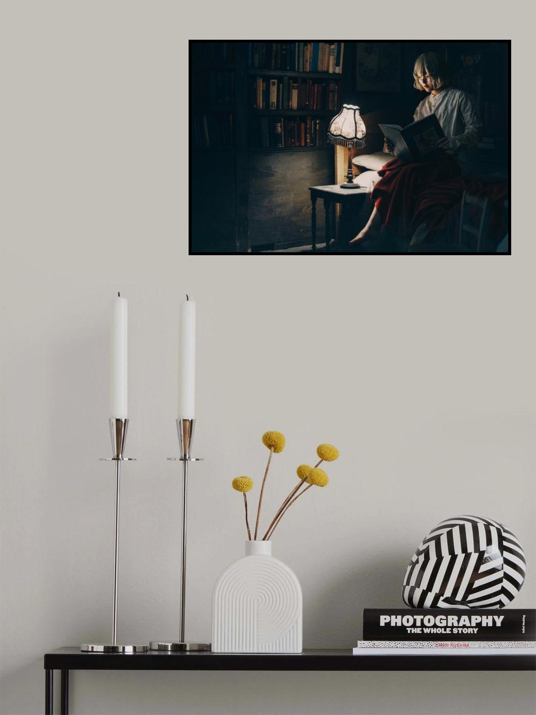 Night time reading Poster och Canvastavla