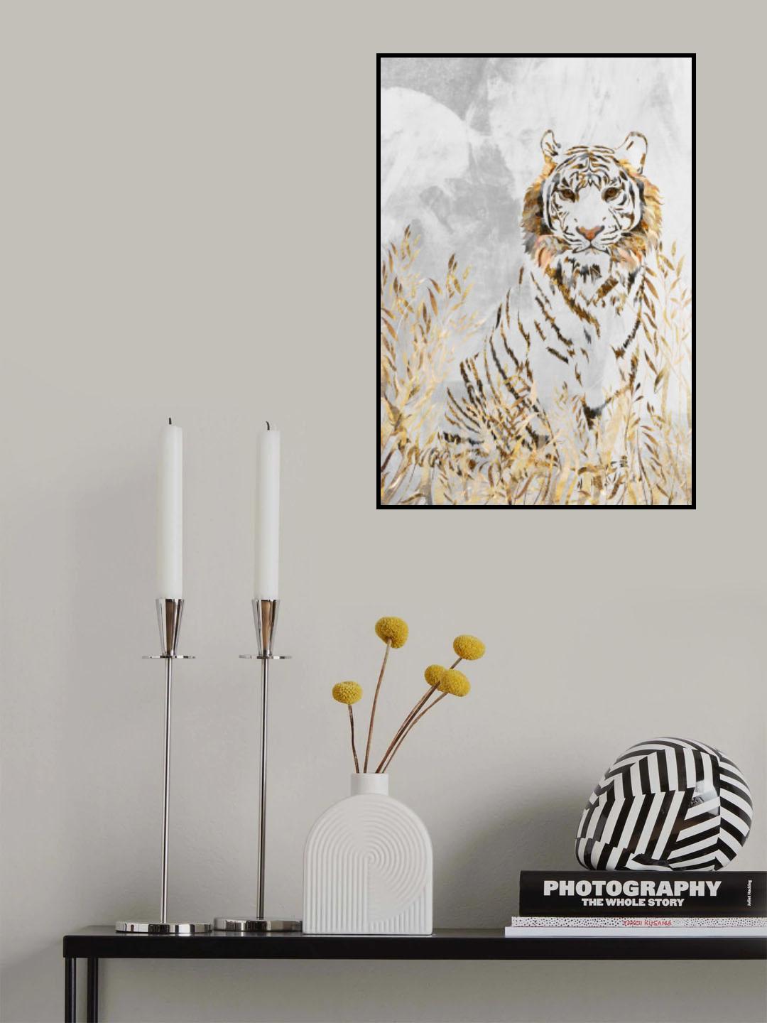 Golden Tiger in the leaves Poster och Canvastavla