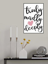 Truly Poster och Canvastavla