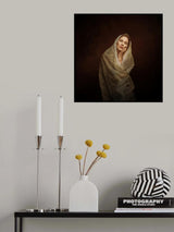 The girl behind the curtain Poster och Canvastavla