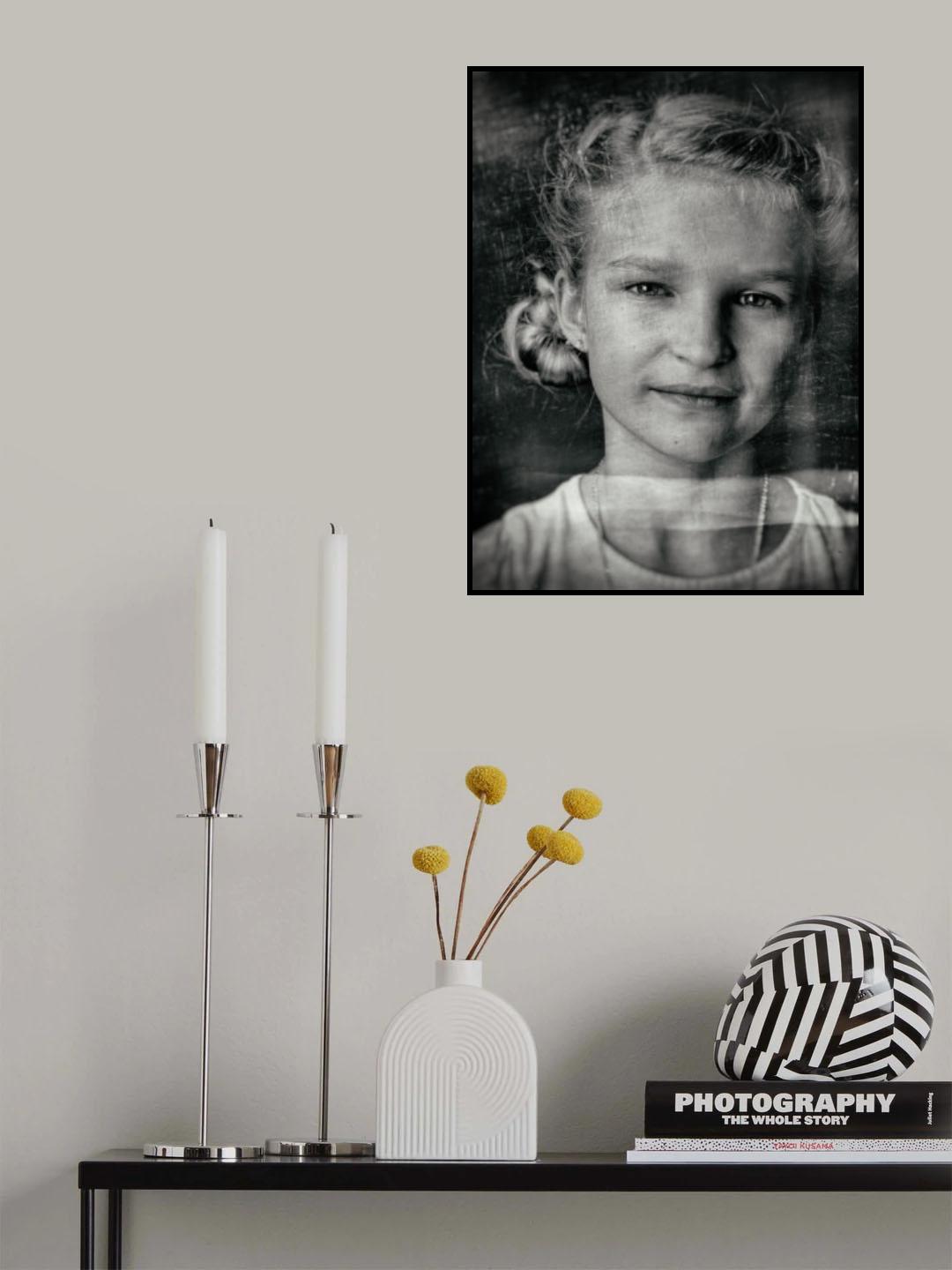 Emilie. Poster och Canvastavla
