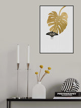 Butterfly & Monstera Leaf Poster och Canvastavla