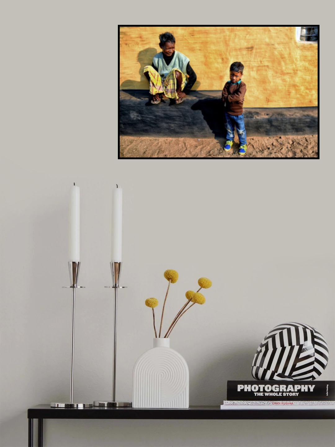 Grandfather looks at Grandson Poster och Canvastavla
