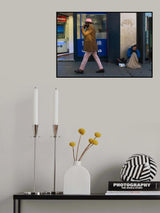 The man in pink Poster och Canvastavla