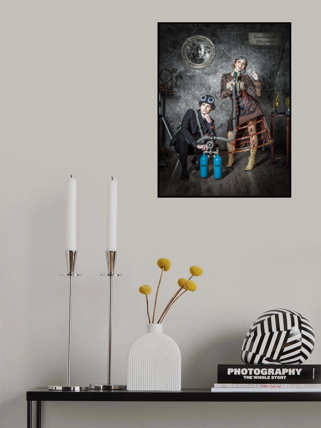 A sip of laughing gas Poster och Canvastavla