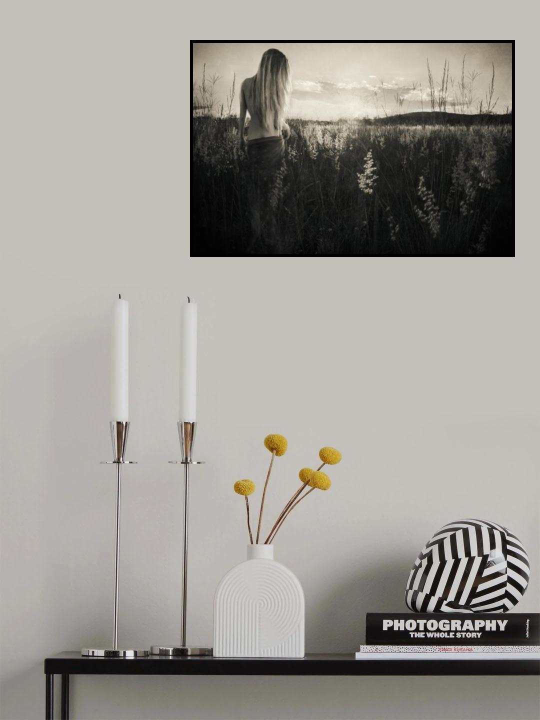 ..let your fingertips rest at her command... Poster och Canvastavla