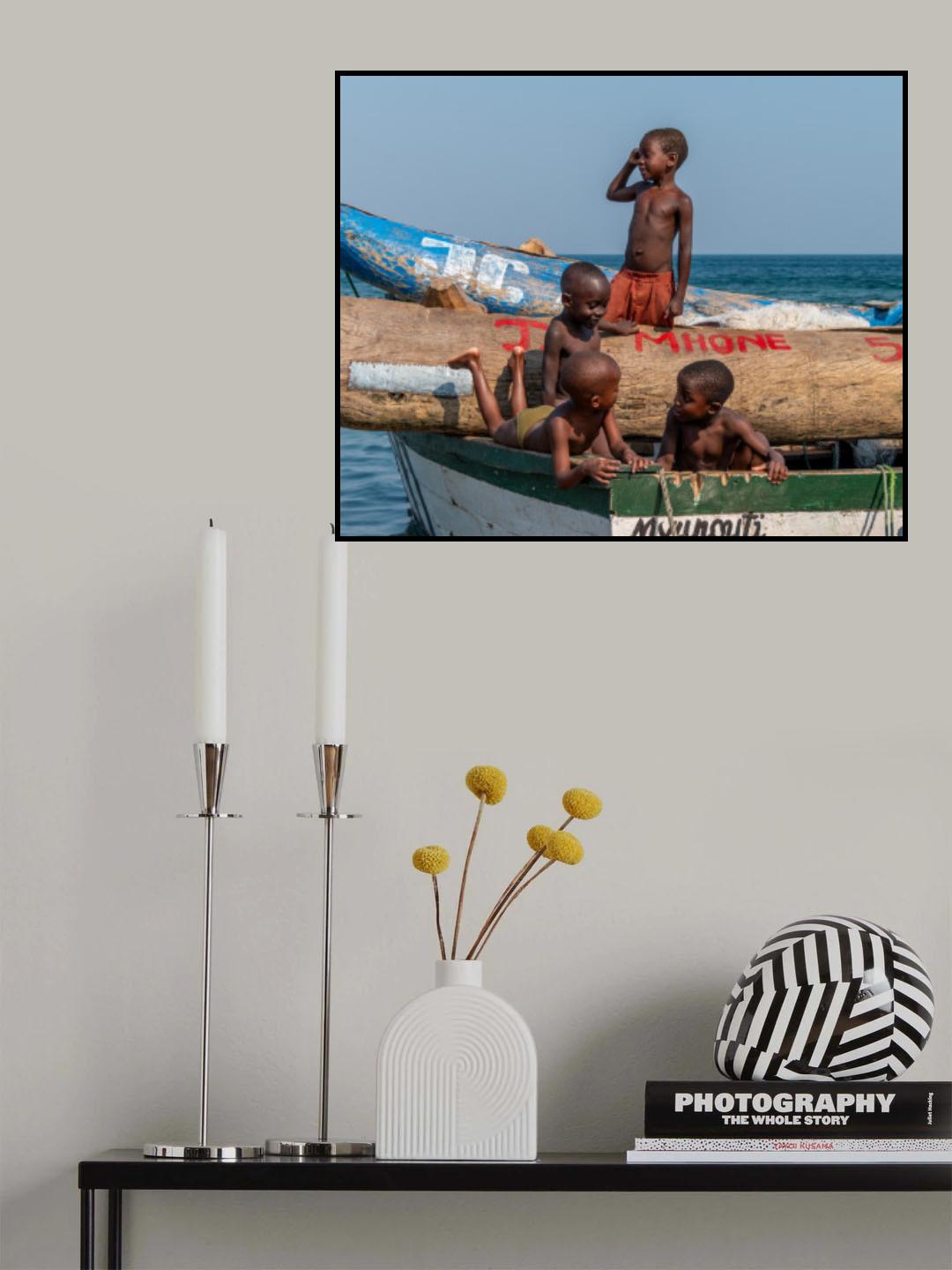 A childhood of joy on the boats Poster och Canvastavla