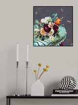 Spring Flower Bonnet On Lizard Poster och Canvastavla