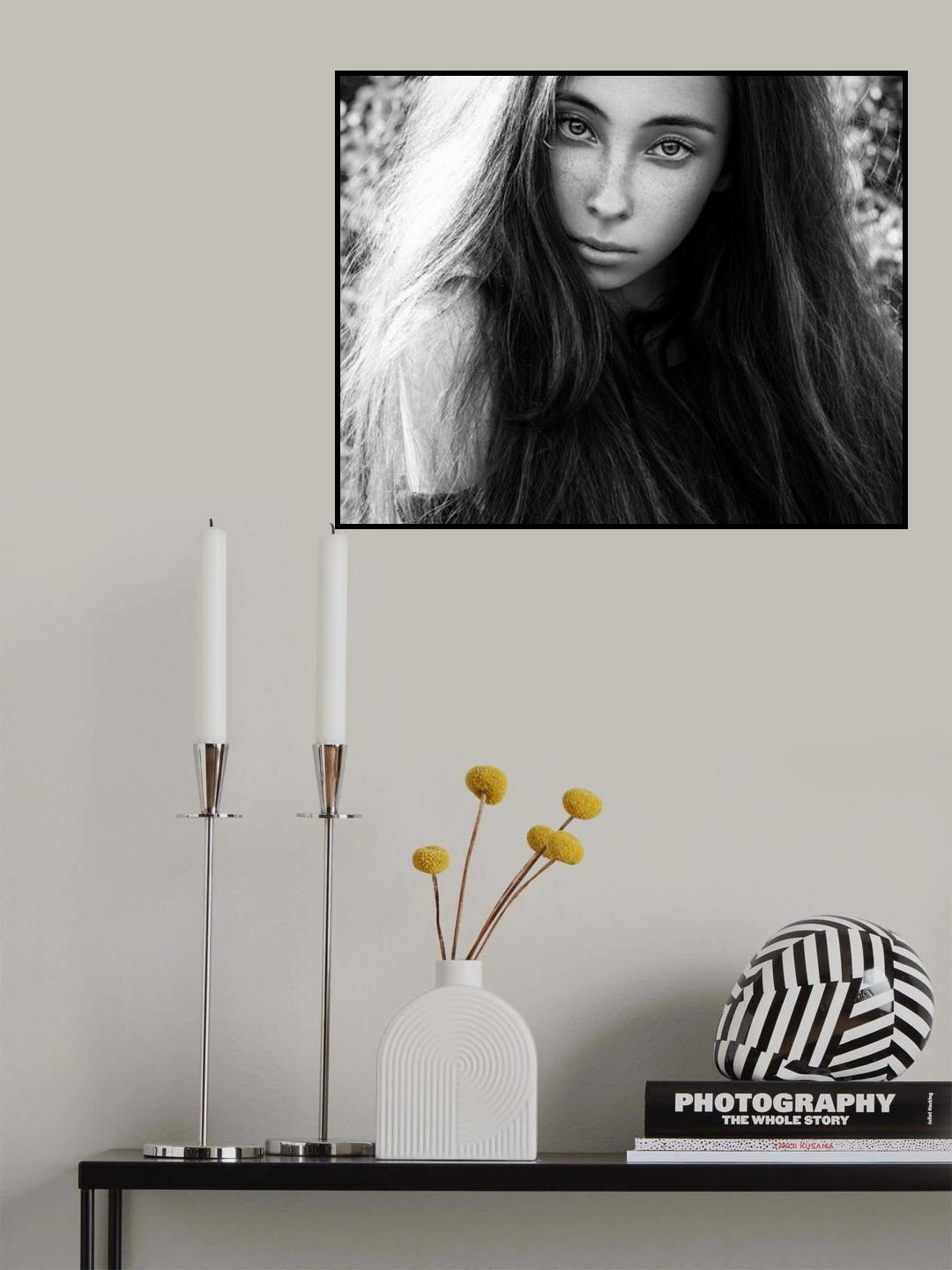 She Poster och Canvastavla