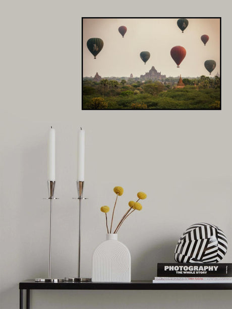 Balloons Over Bagan Poster och Canvastavla