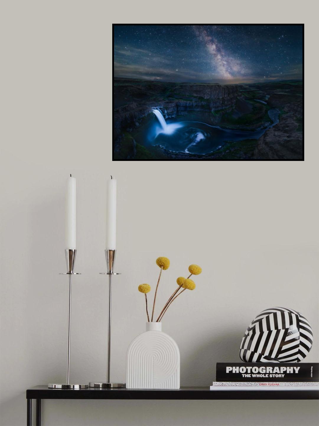 Falls in night Poster och Canvastavla