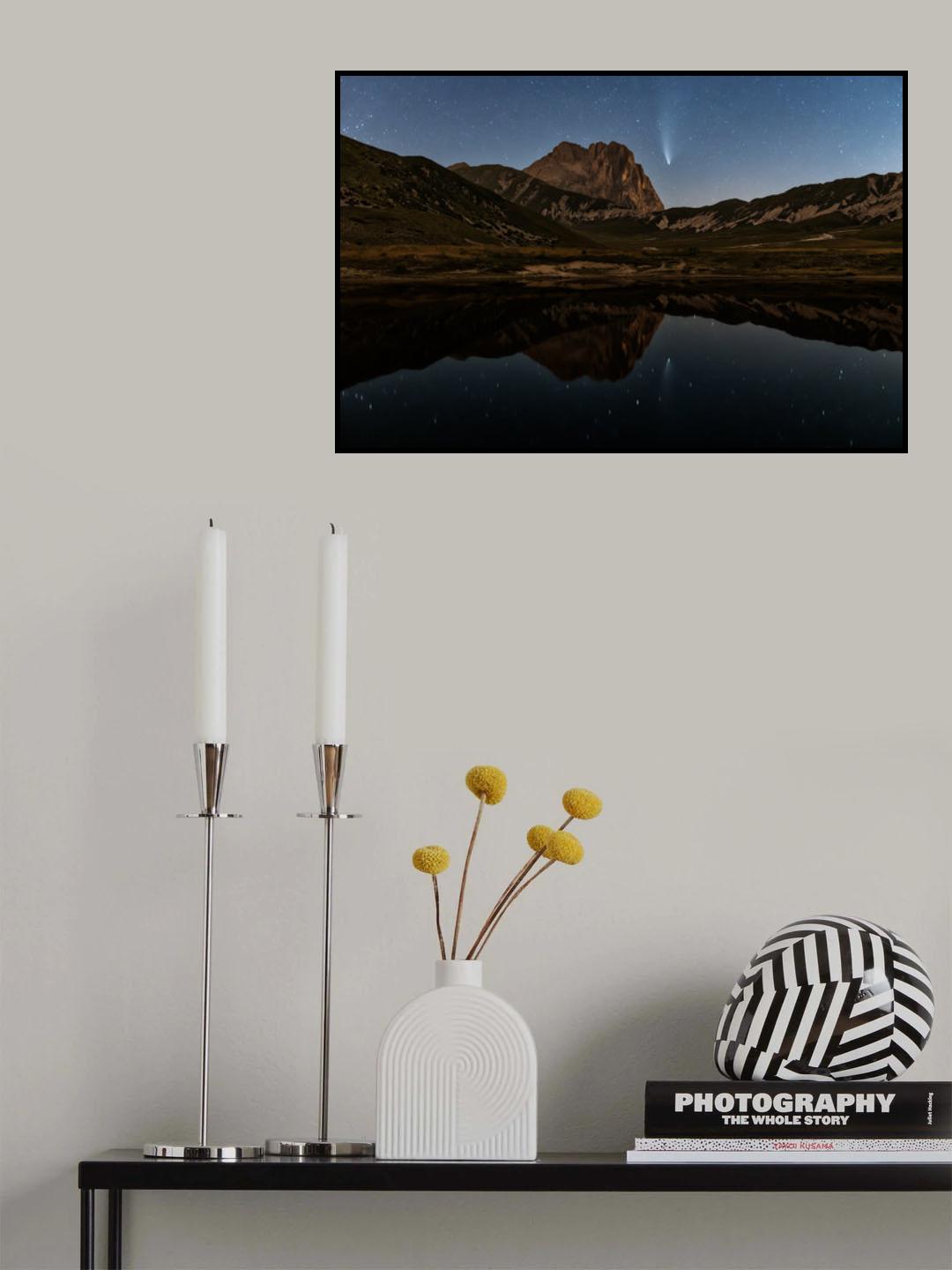 Comet Neowise over Campo Imperatore Poster och Canvastavla