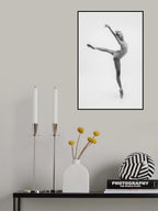 Twisted Ballerina Poster och Canvastavla