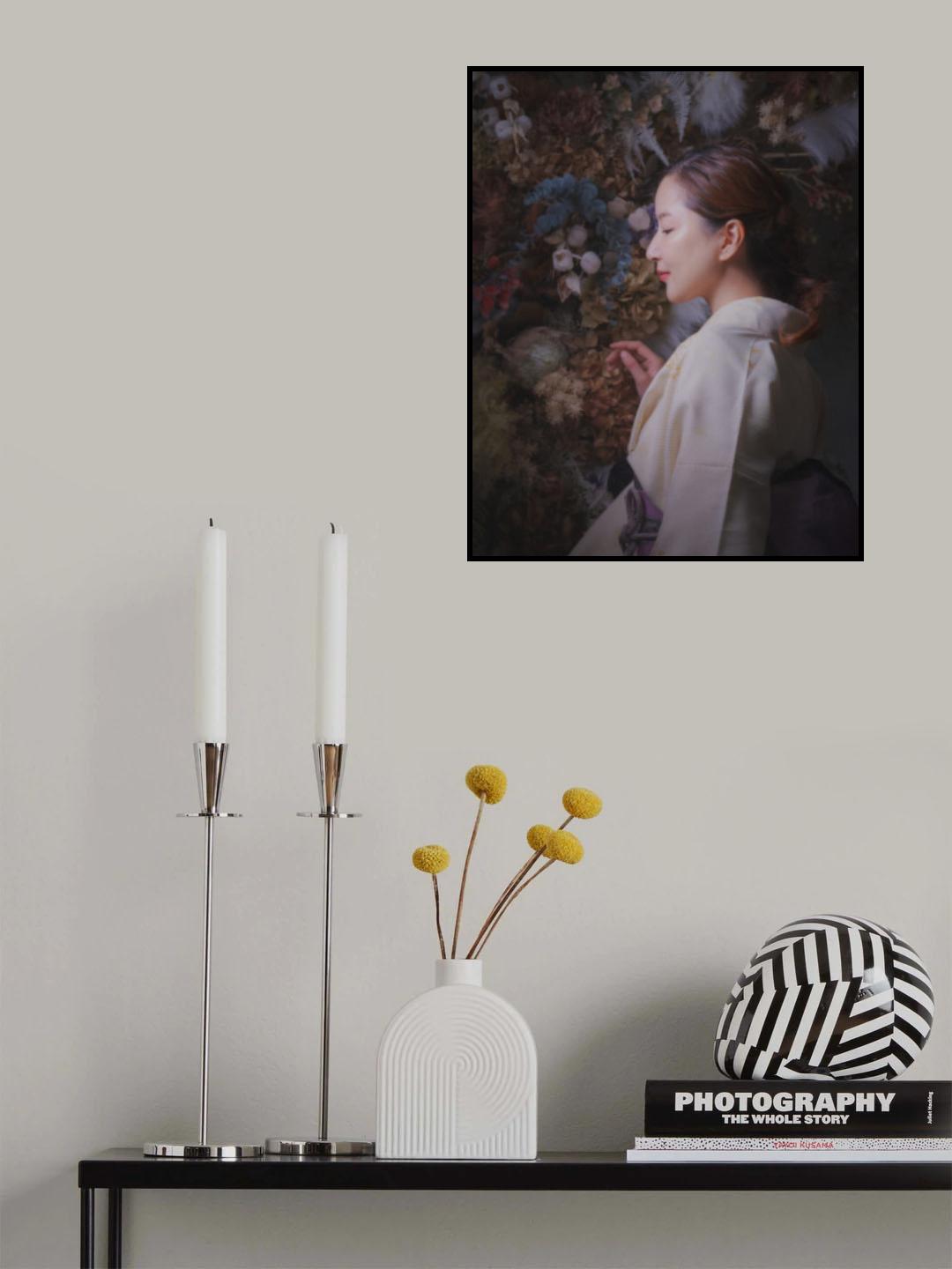 Woman in Kimono Poster och Canvastavla
