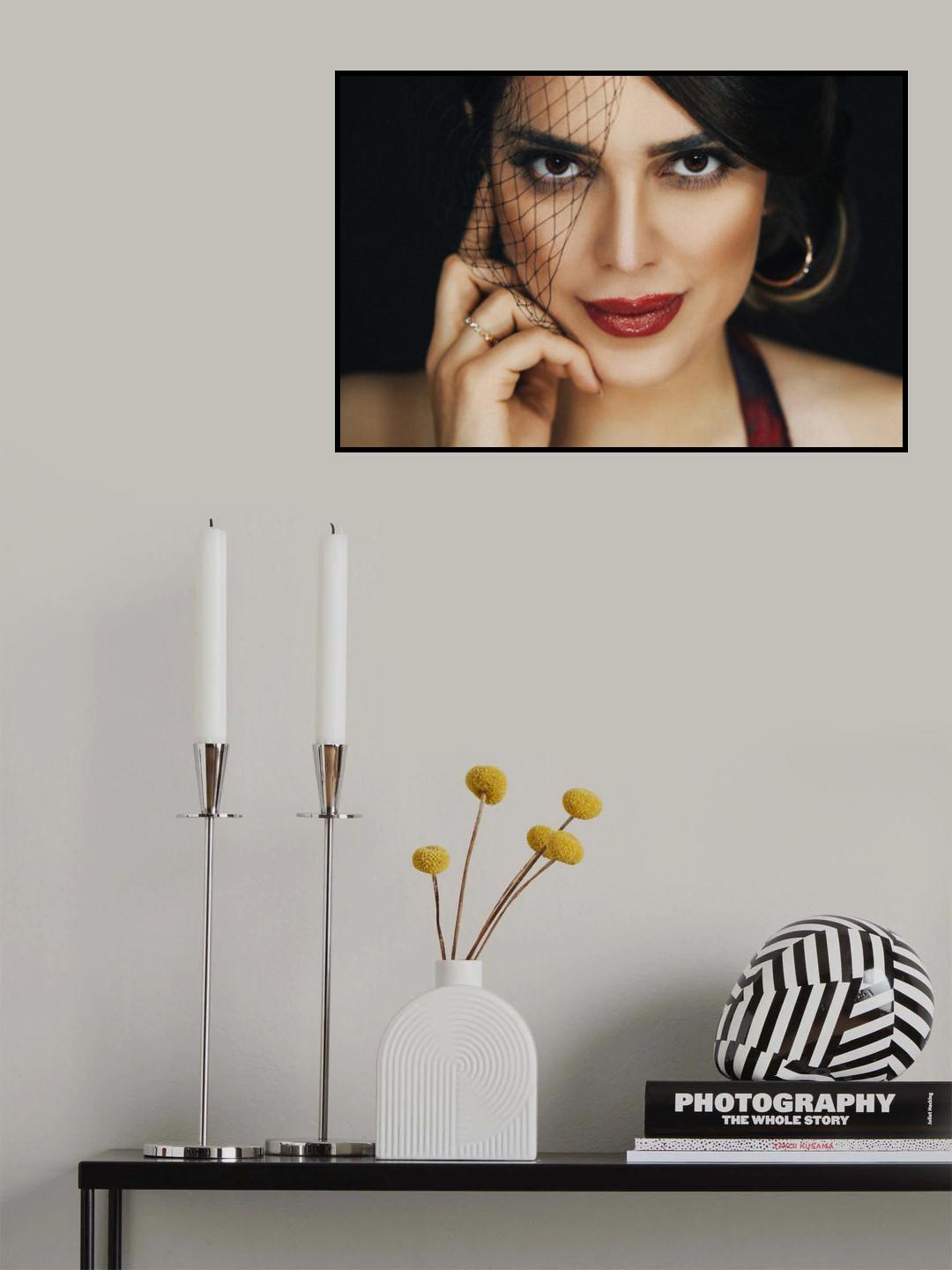 SHE Poster och Canvastavla
