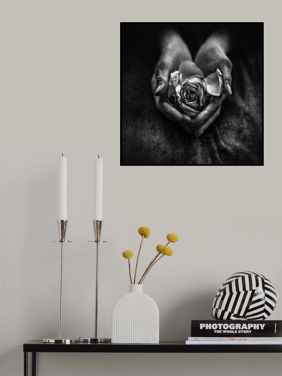 Caring hands Poster och Canvastavla