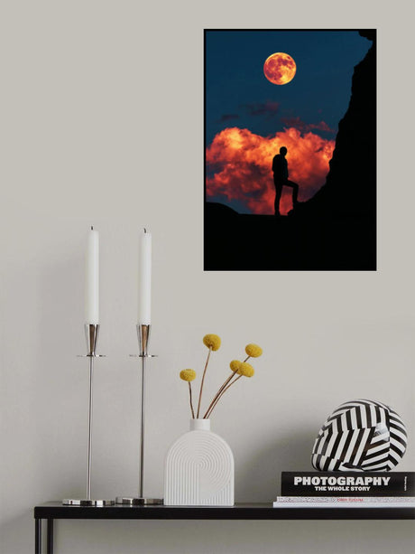 Standing With Moon Poster och Canvastavla