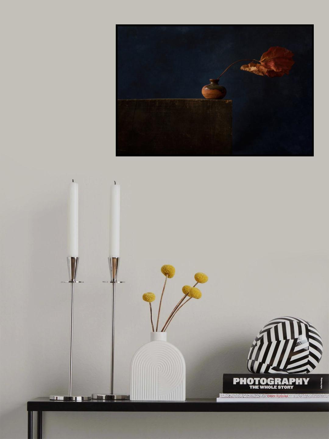 an autumn leaf. Poster och Canvastavla