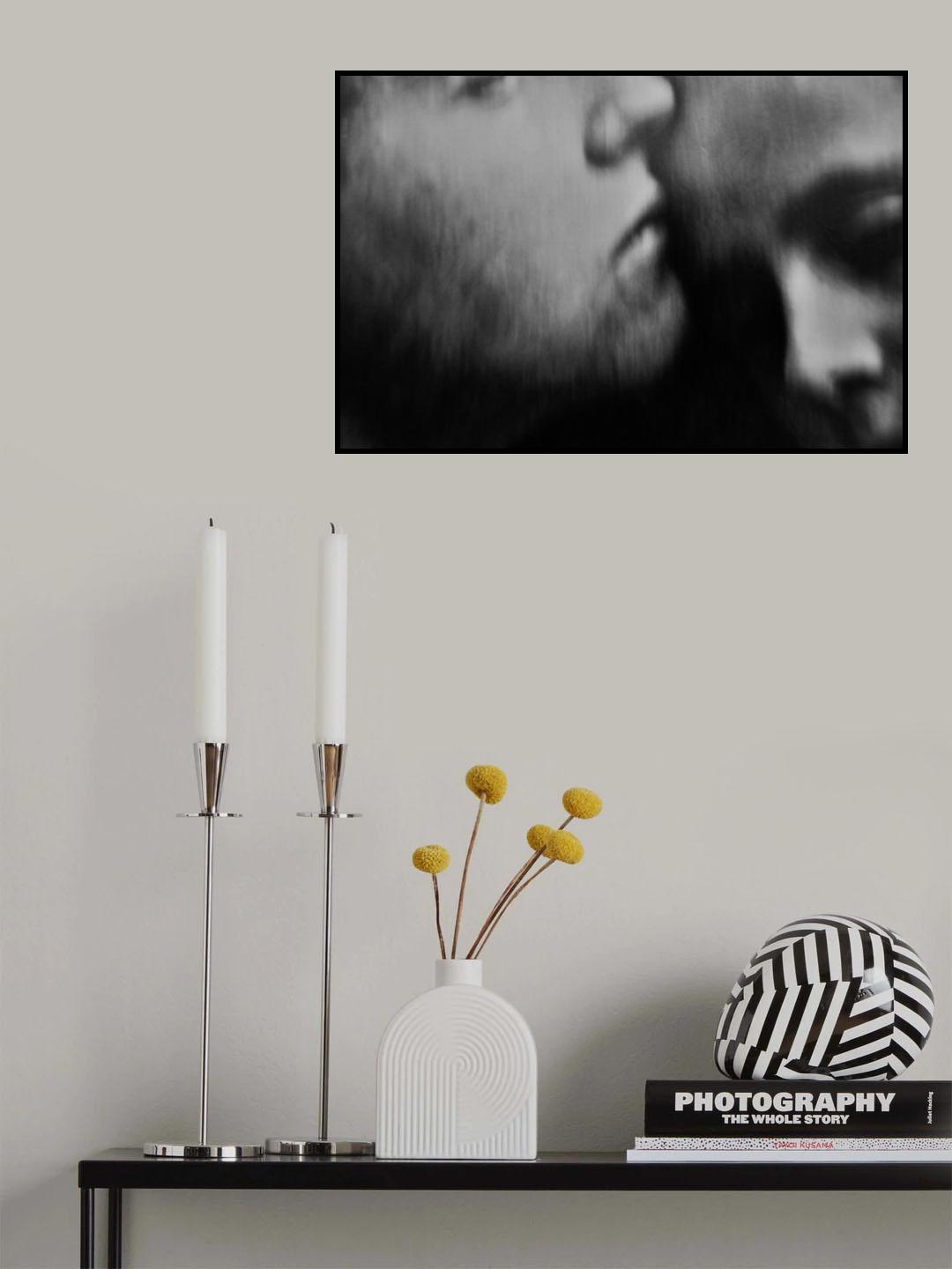A Quiet Darkness (the kiss) Poster och Canvastavla