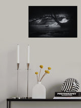 Hanging in the balance Poster och Canvastavla