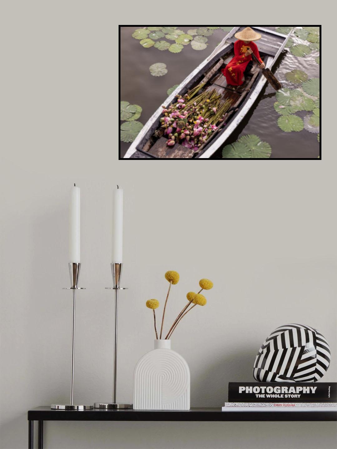 Women in Red Poster och Canvastavla