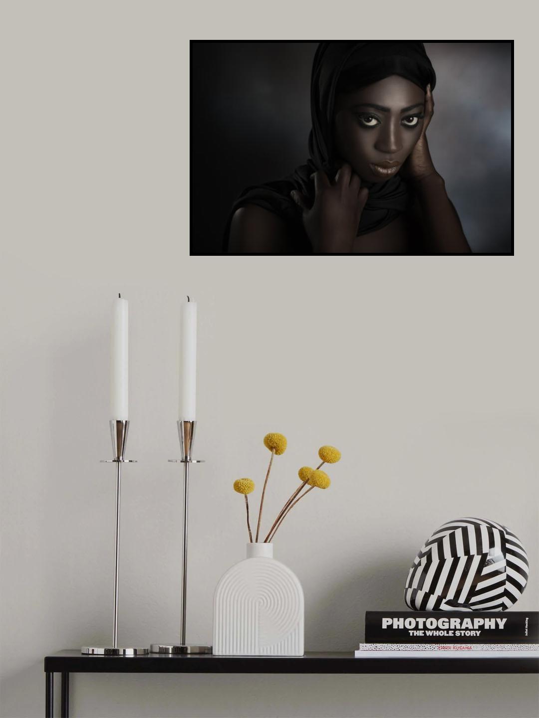 The black scarf 2 Poster och Canvastavla