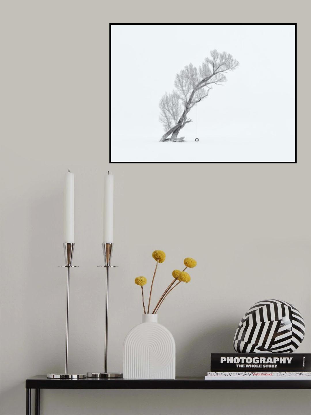 Lone Tree in Winter (Black/White) Poster och Canvastavla