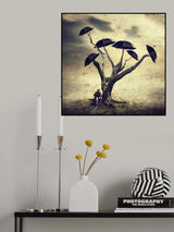 Waiting man and the umbrella tree Poster och Canvastavla