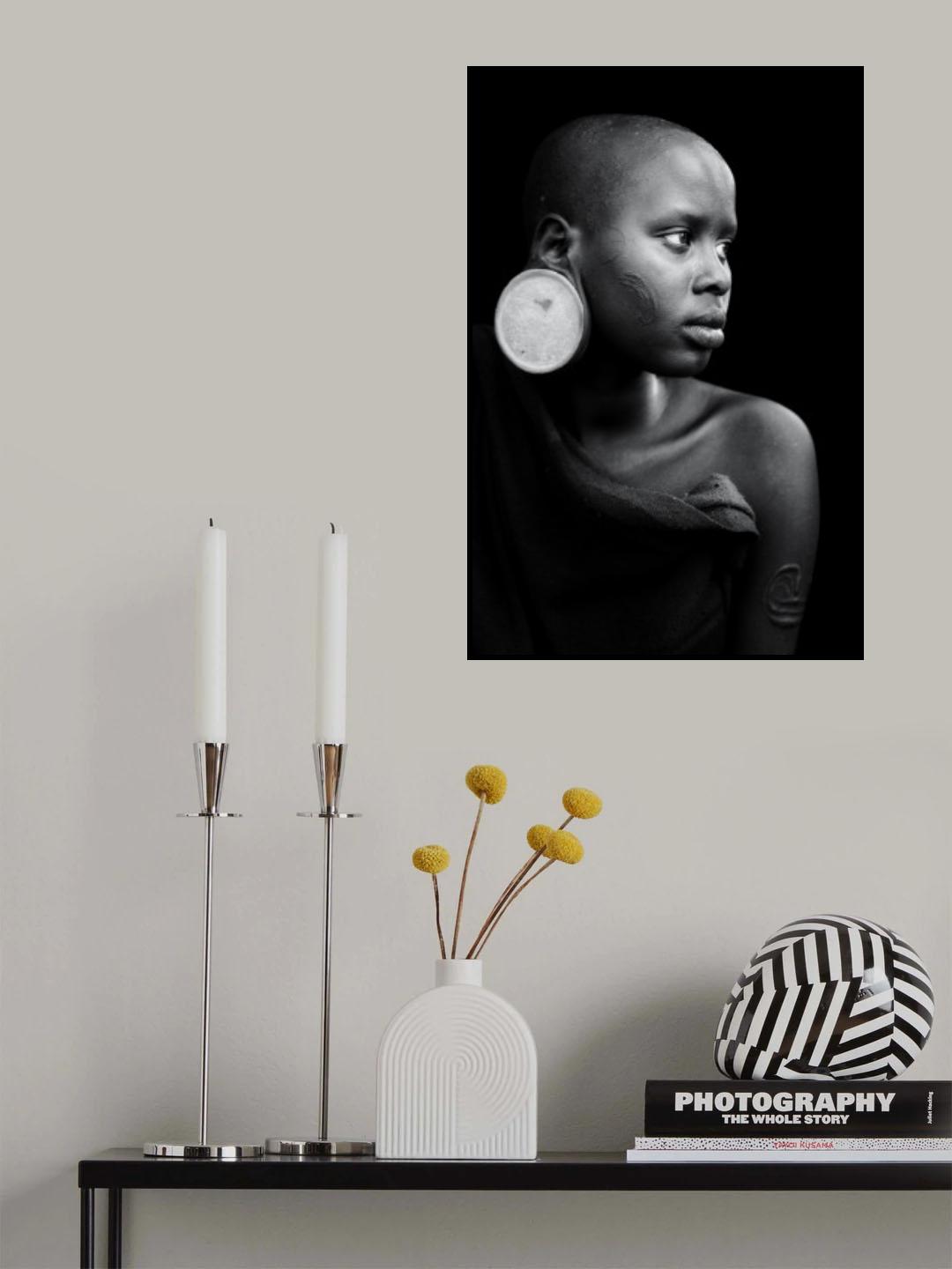 Suri Beauty Poster och Canvastavla