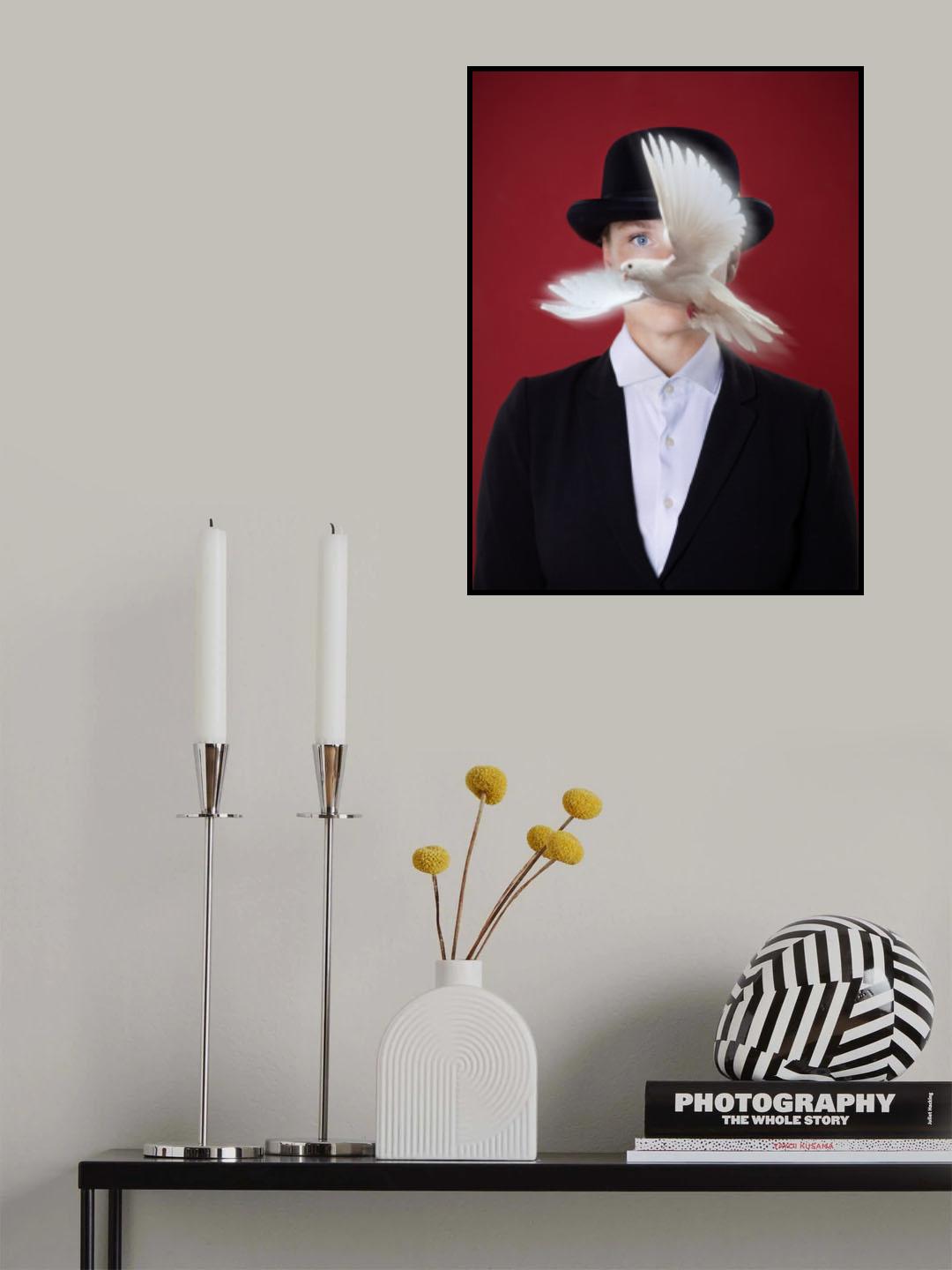 the woman with the bowler hat Poster och Canvastavla
